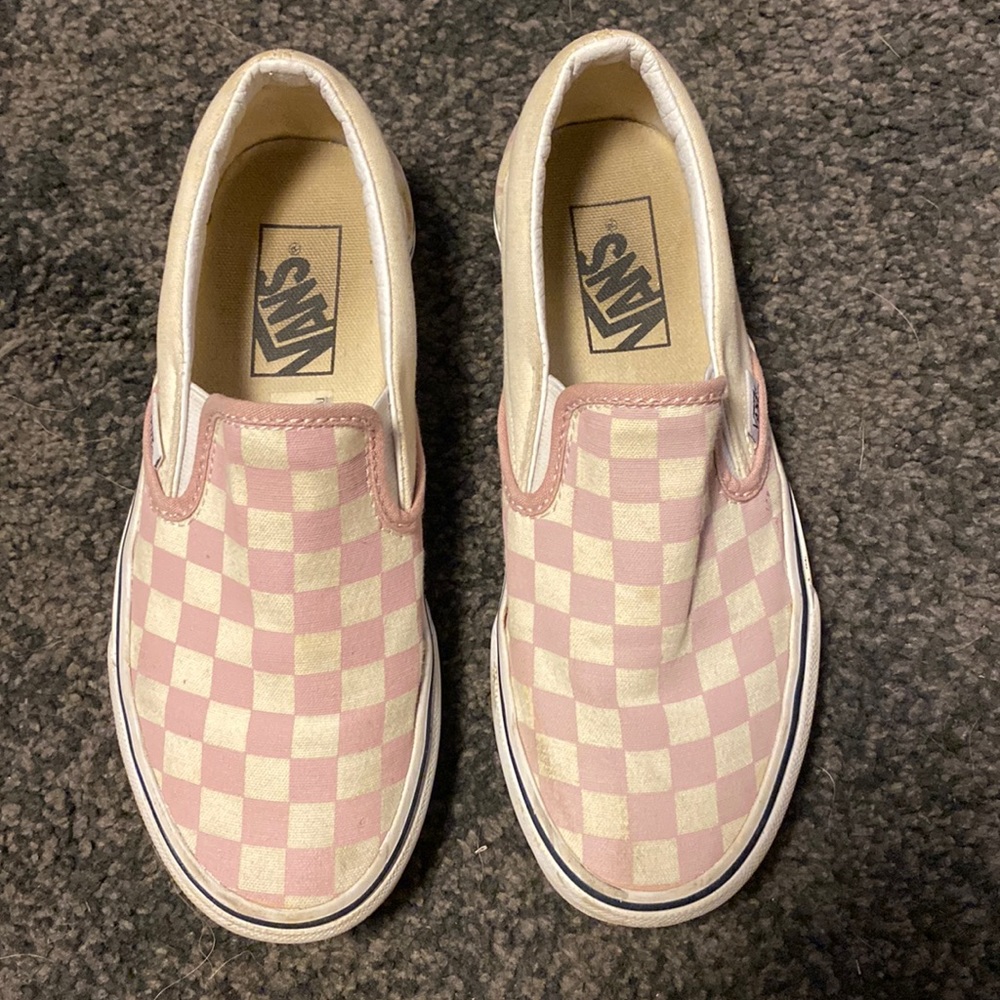 pink checkered vans